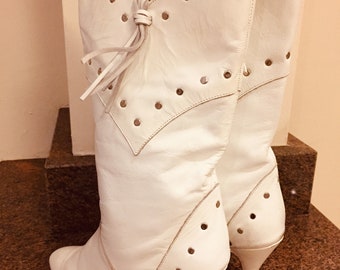 PRACHTIGE vintage 1980 de witte lederen cowboy laarzen, uit de VS-UK grootte 3,5