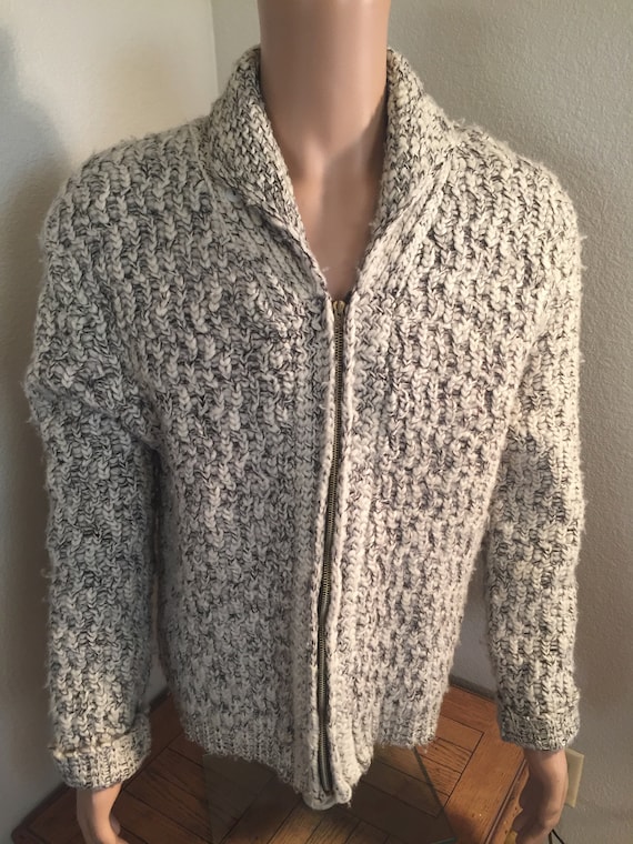 LOVELY Vintage 1960's Mens Cardigan Made In CANAD… - image 2