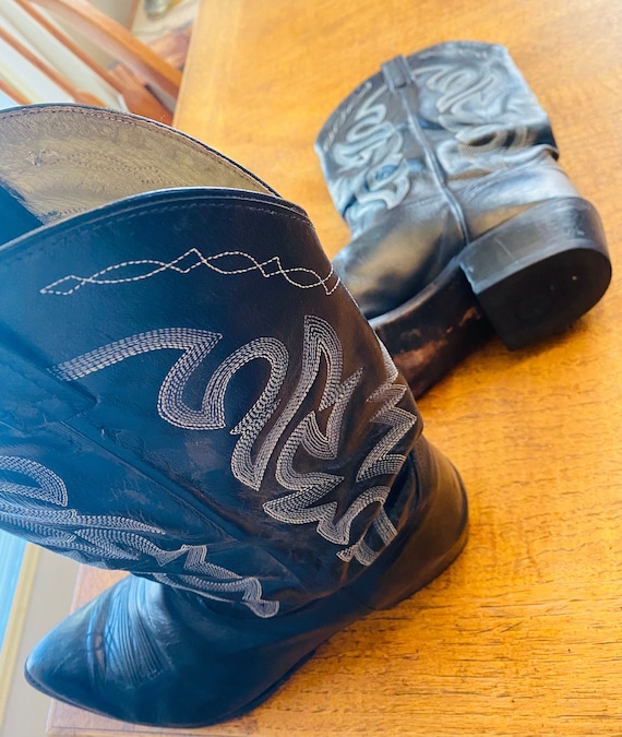 NICE Pair Of Mens Cowboy Boots Made In USA By 'Da… - image 1