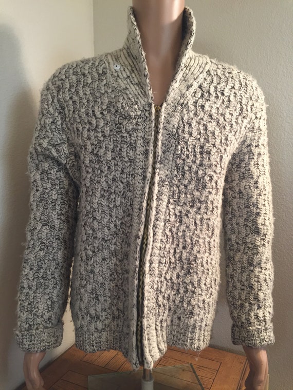 LOVELY Vintage 1960's Mens Cardigan Made In CANAD… - image 4