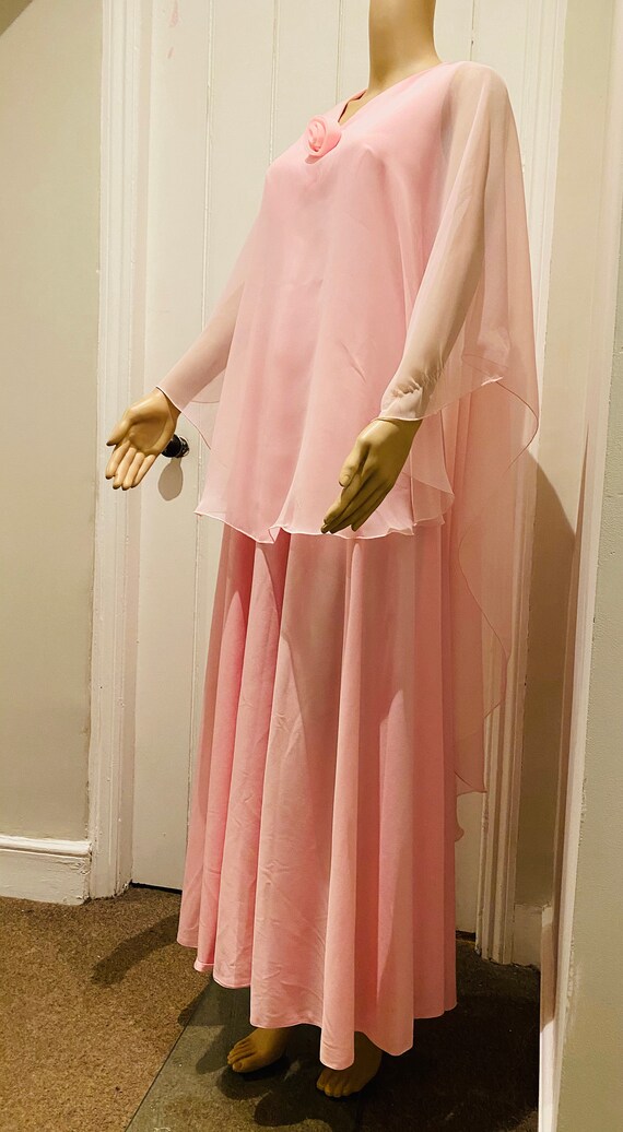 LOVELY Vintage 1950's Baby Pink Dress, Made In US… - image 5