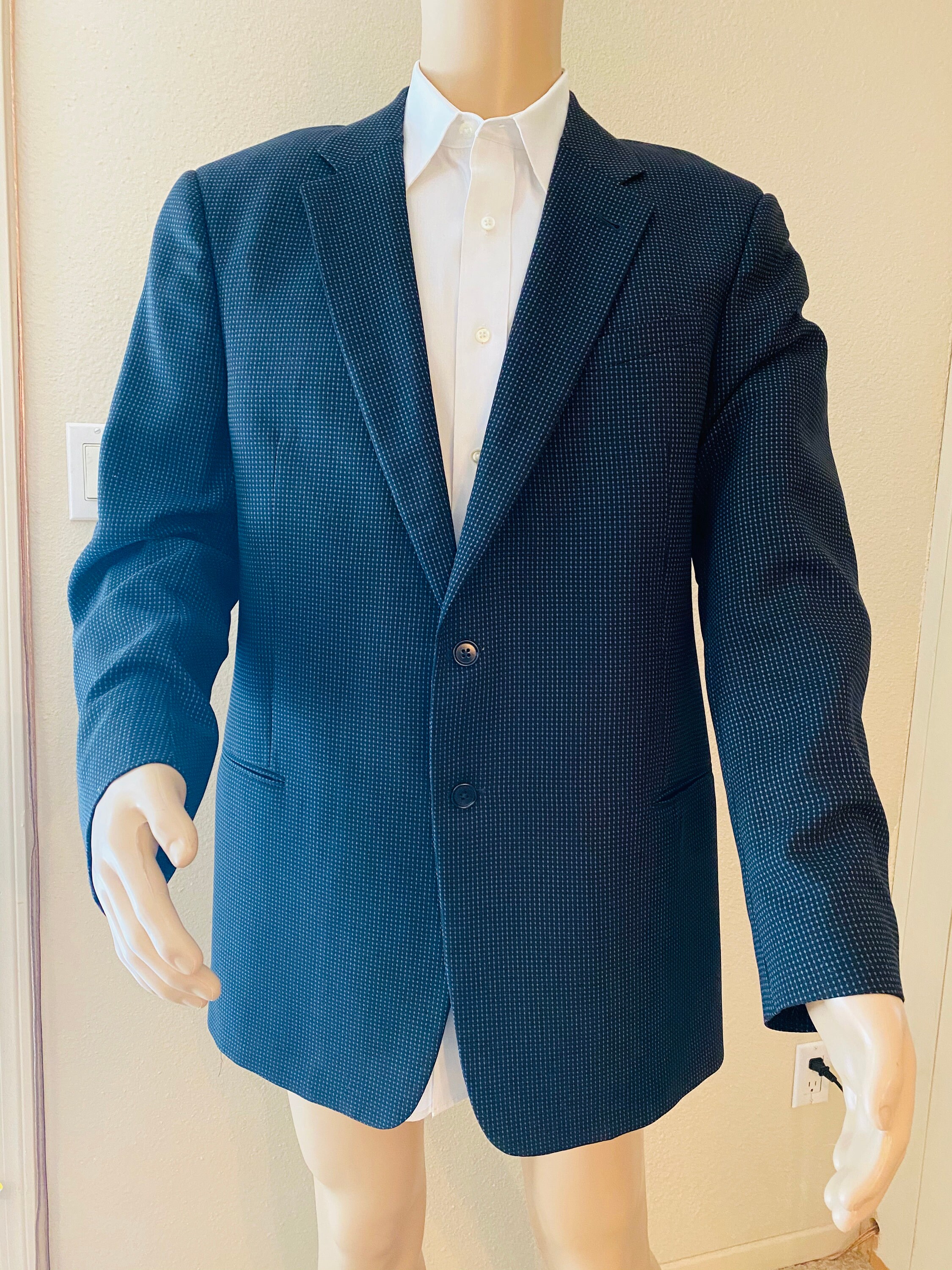 Image of Lovely "Armani' 100% Wool Mens Blazer Made in Italy For Nordstrom, Chest 46", Never Worn - Great