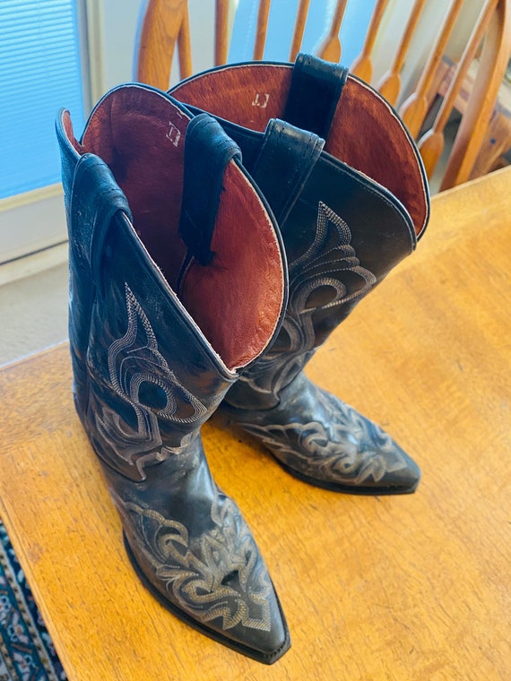 LOVELY Pair Of Womens Cowboy Boots Made By 'Dan Po