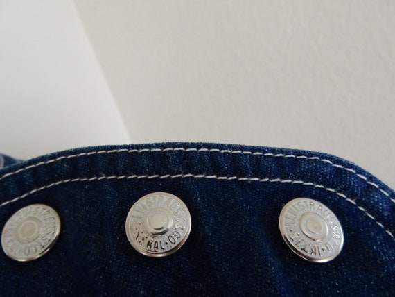 Very CUTE Vintage Early 1980's Levis Denim 'Plays… - image 3