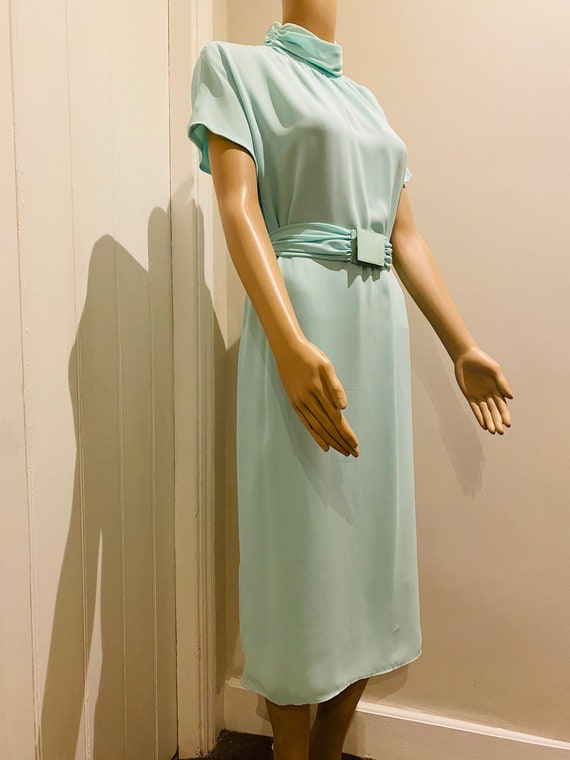 BEAUTIFUL Pistachio Coloured Vintage 80's Dress Ma