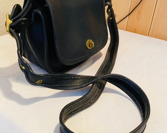 LOVELY Vintage Black Leather 'Coach' Handbag, Shoulder Or Crossbody - Great!!