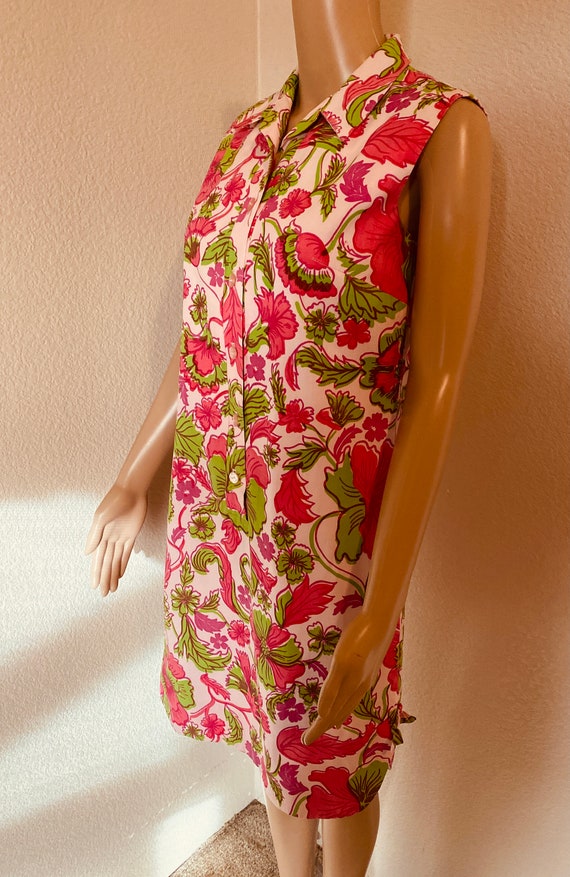 BEAUTIFUL Vintage 1950's Floral Dress Made In USA… - image 4