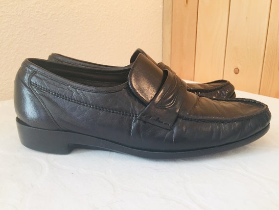 NICE Pair Of Mens Black Leather Shoes Made By 'Fl… - image 3