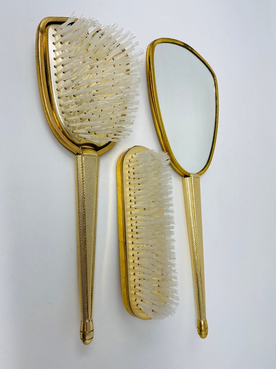 Carénage inférieur pour Kawasaki ZXR400 (1990) Pièce Neuve d'origine Carénage inférieur pour Kawasaki ZXR400 (1990) Pièce Neuve d'origine