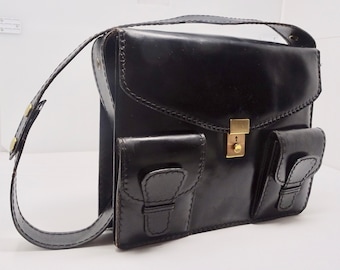 LOVELY Vintage 1970's Black Satchel Style Handbag, Extendable Strap For Hand Or Shoulder Carry - Cute!!