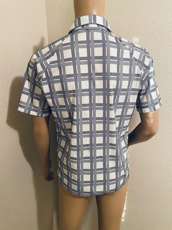 NICE Vintage Mens Short Sleeved Shirt Made In USA… - image 6