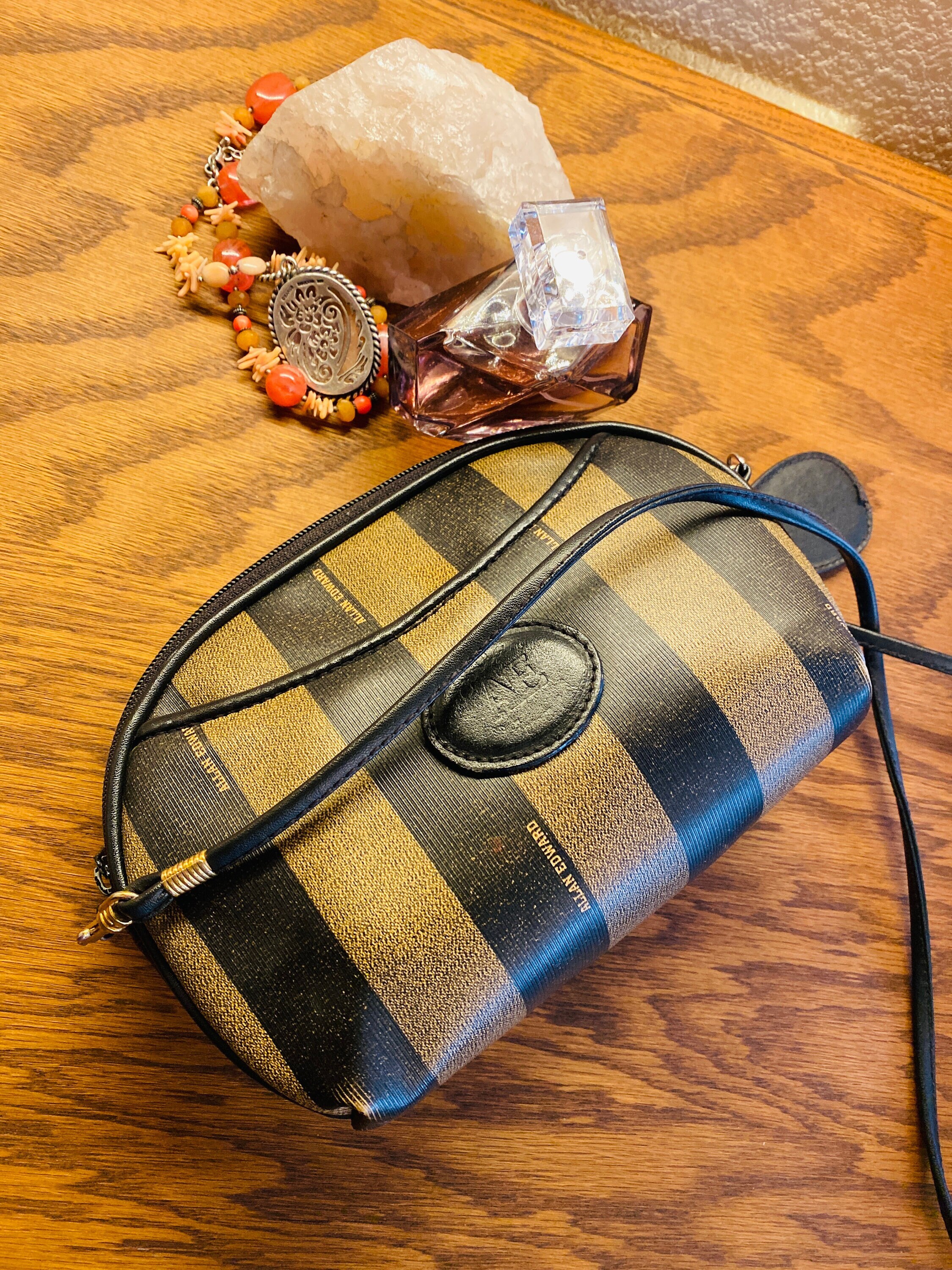 BEAUTIFUL Vintage Leather 1980's Handbag Made in USA by