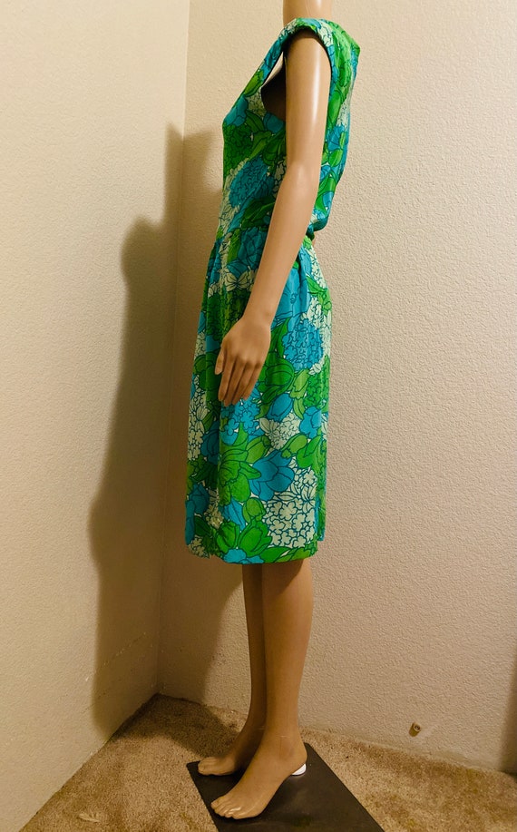 BEAUTIFUL Vintage 1950's Green Floral Dress Made … - image 9