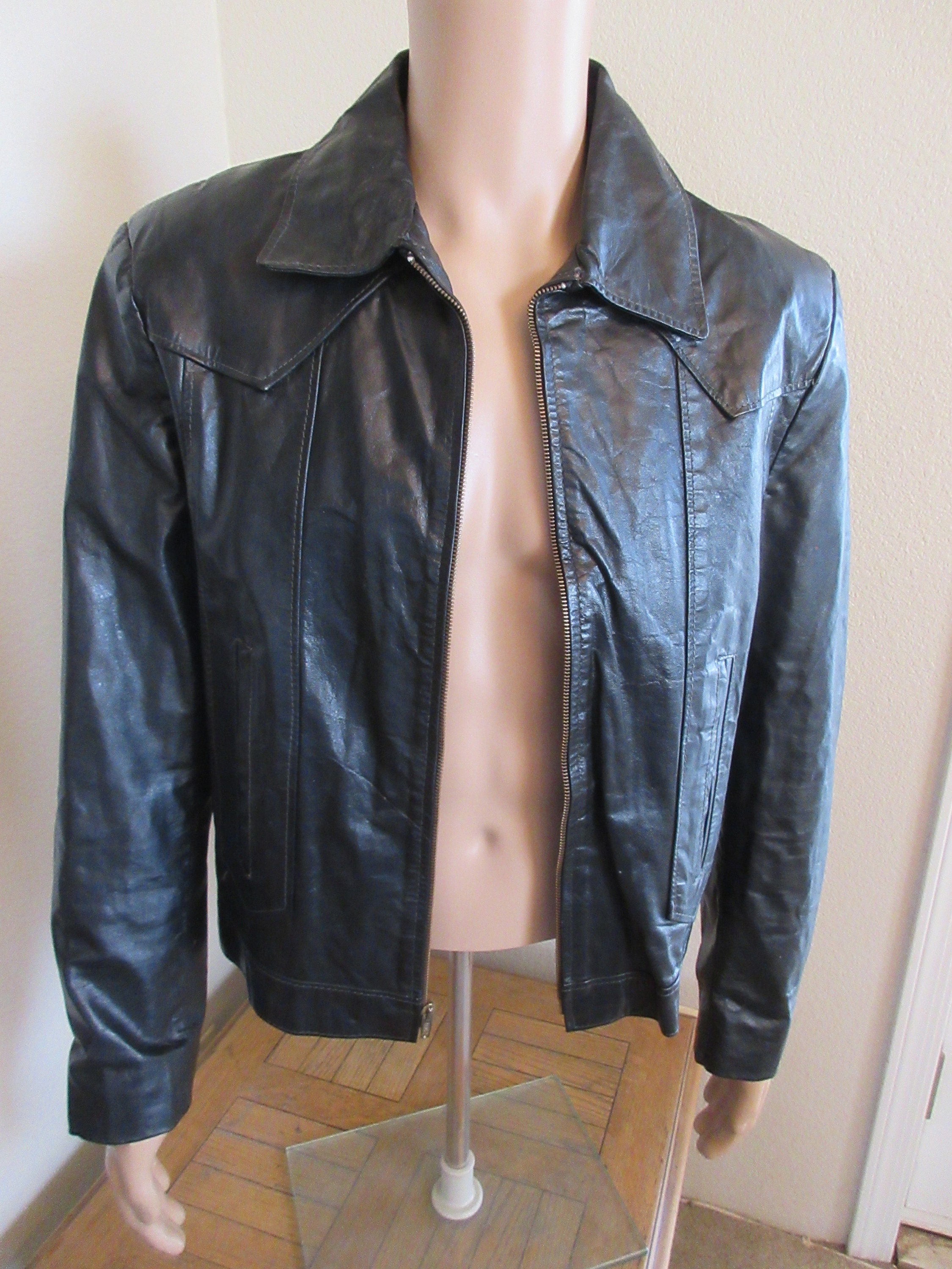 Image of V Nice Vintage 1960's Leather Motorbike Jacket Made By "Jean Pierre', Ny/Paris - Great