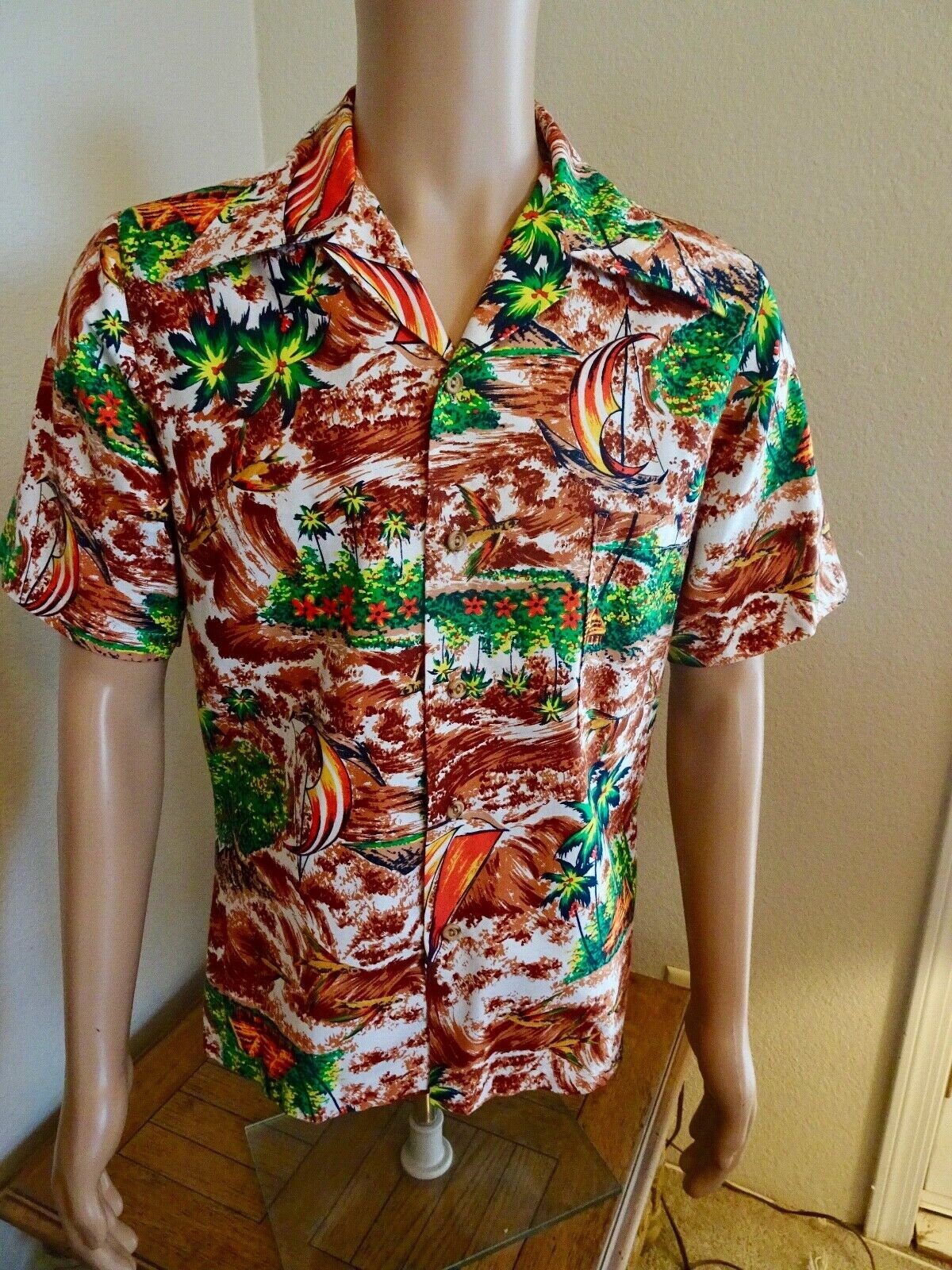 Image of Beautiful Vintage 1960's Mens Hawaiian Shirt Made in Hawaii By "Jc Penney' - Great
