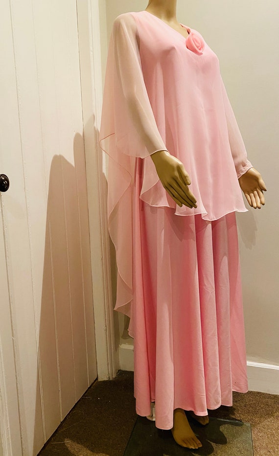 LOVELY Vintage 1950's Baby Pink Dress, Made In US… - image 1