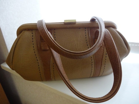 LOVELY Vintage 1960's PVC Handbag Made By 'Weymou… - image 1