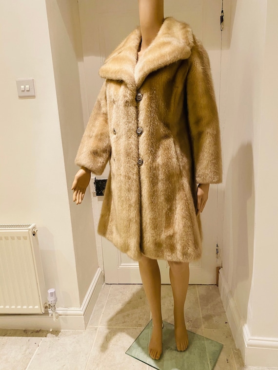 BEAUTIFUL Vintage 1960