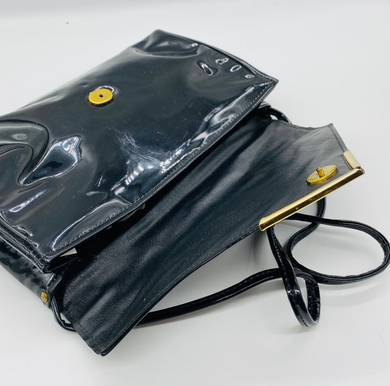 LOVELY Vintage 1980's Black Patent Handbag / Shou… - image 5
