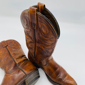 BEAUTIFUL Pair Of Womens Vintage Cowboy Boots, US 6 - Great!!