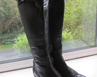 Vintage zwart lederen knie laarzen gemaakt in Spanje door ' Sendra '-UK maat 4,5
