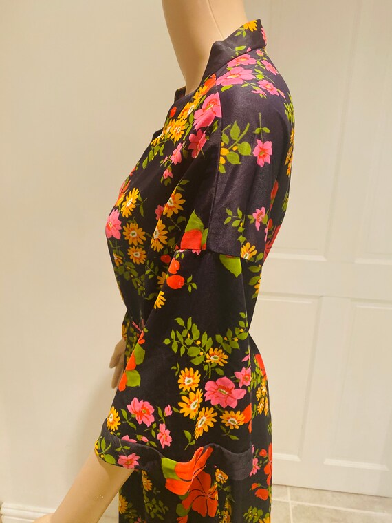 STUNNINGLY BEAUTIFUL Vintage 1970’s Floral Dressi… - image 6