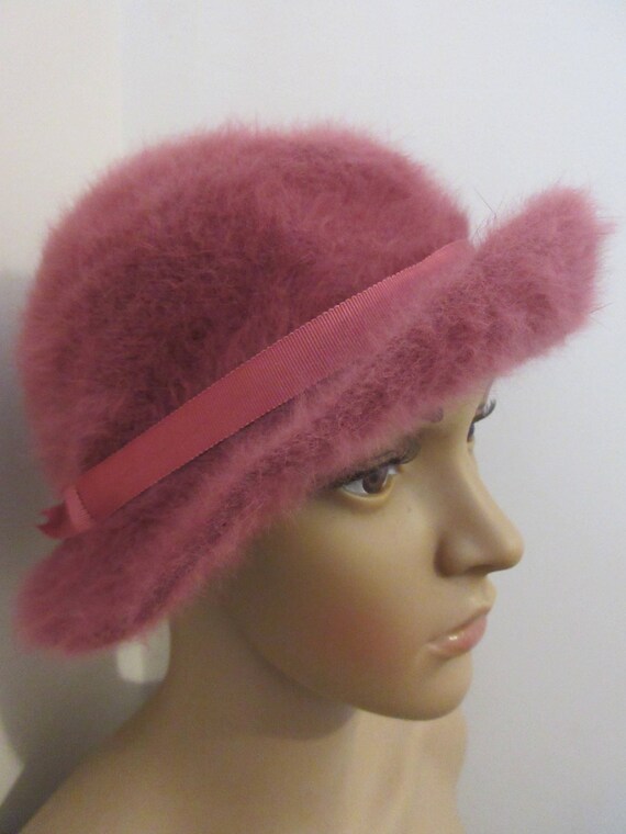 Vintage 1940's 'Marida' Raspberry Angora Wool Hat