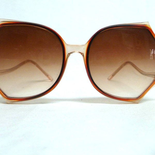 Vintage Oversized Abstract Avant-Garde Sunglasses Made in HONG KONG 912