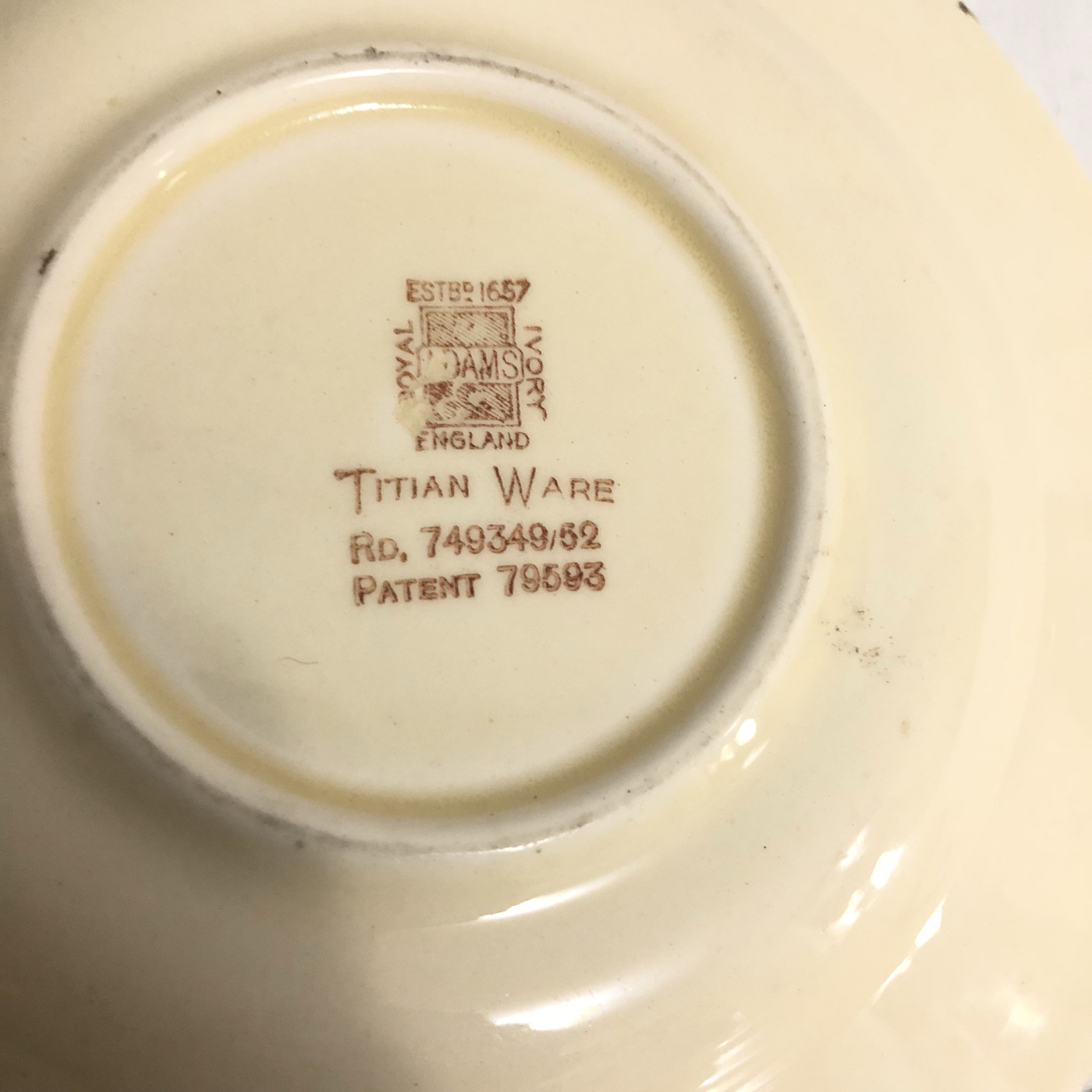 アダムスロイヤルアイボリー 英国 プレート アダムスロイヤルアイボリー 英国 プレート