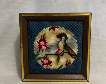 Vintage Needlepoint Bird Wall Hanging Small Wall Art, Farmhouse Painting, Cottage Core, Retro Southern Home Decor, Natural Beauty Art