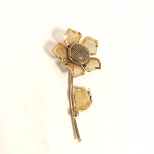 Vintage Gold Metal Screen Flower Brooch | Gold Floral Pin | Sunflower Brooch | Oversized Flower Pin | Large Floral Brooch | Gold Brooch