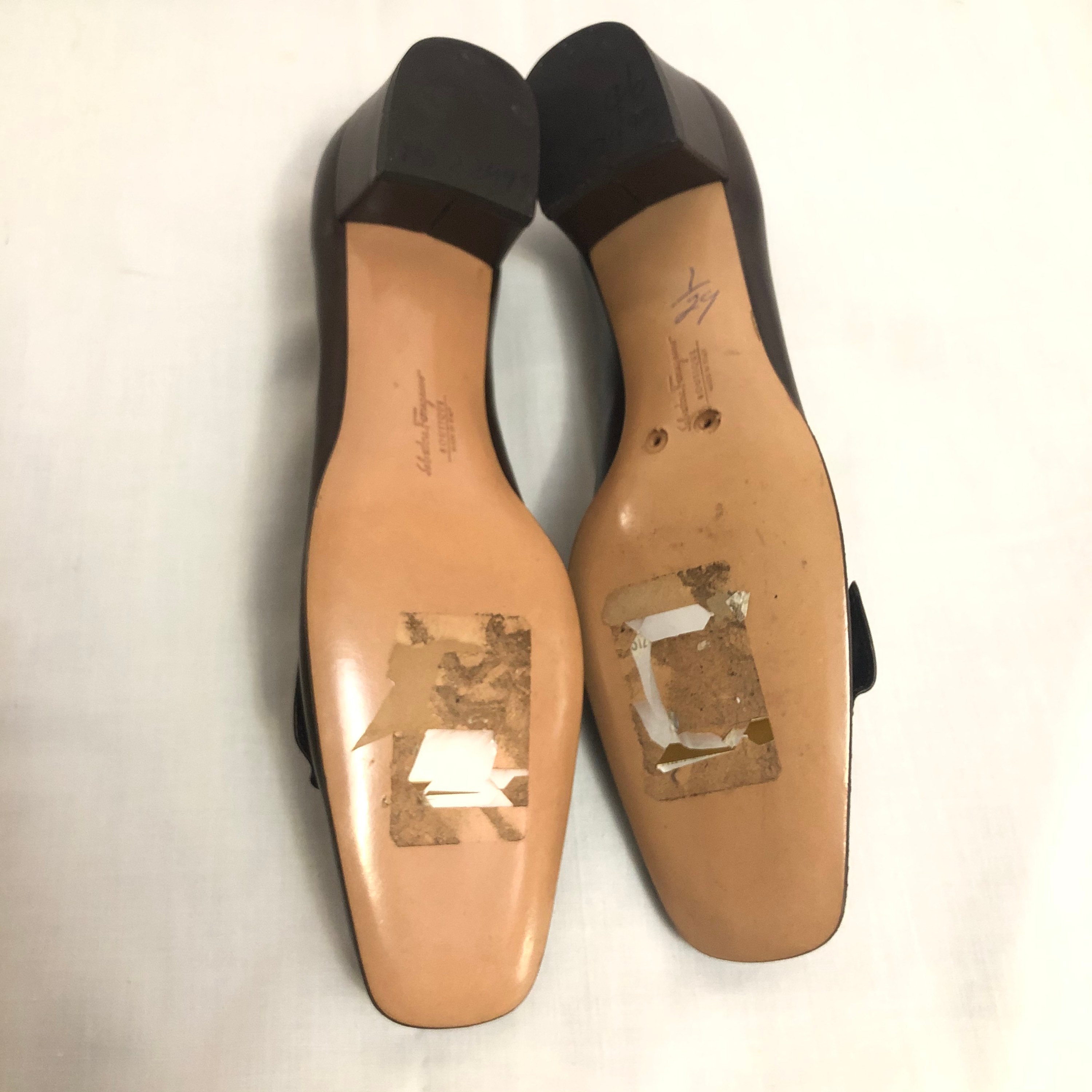 Salvatore Ferragamo Boutique Dark Brown Leather Block Kitten