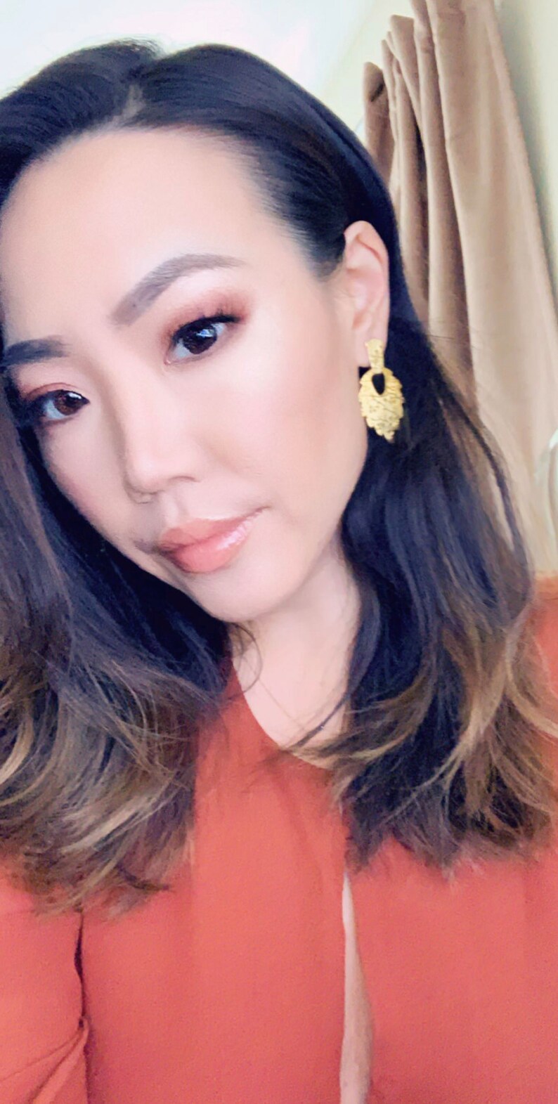 1990/'s Dead Stock Vintage Gold Floral Embossed leaf Drop Earrings