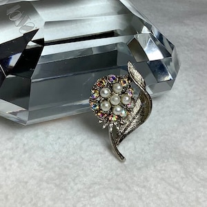 Vintage Rhinestone Pearl Flower Brooch Pin Jewelry Silver Tone Faux Pearl Aurora Borealis Colors Floral Romantic Love Gift for Her Wife