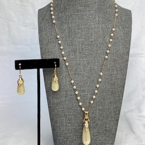 Vintage Teardrop Faux Pearl Pendant Necklace Earring Matching Set Nolan Miller Signed Jewelry Rhinestone Gold Tone Chain Gift Her Wife Bride