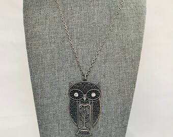 Vintage Owl Flower Pendant Necklace Designer Jewelry Silver Stone Chain Bird Rhinestone Eyes Flower Body Dangle Charm Articulated Gift Her