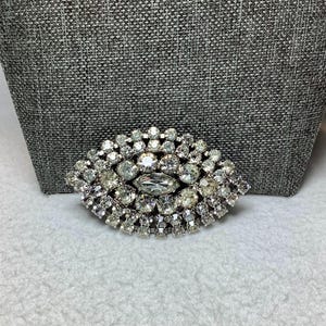 Vintage Clear Rhinestone Pin Brooch Jewelry Silver Tone Clear Multi Cut Glass Oval Glamour Elegant Romantic Love Gift Her Wife Bride