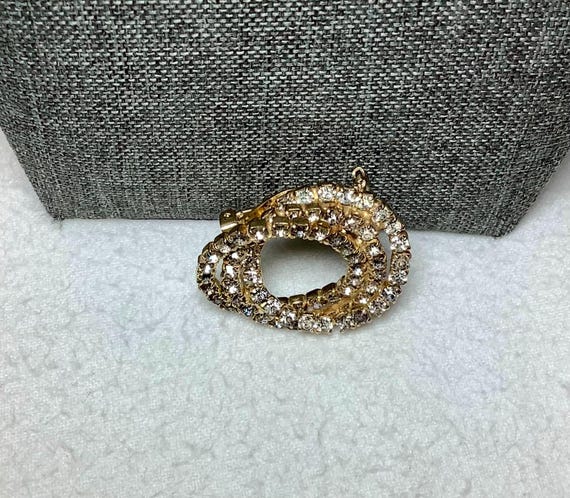 Vintage Rhinestone Interlocking Circle Pin Brooch… - image 4