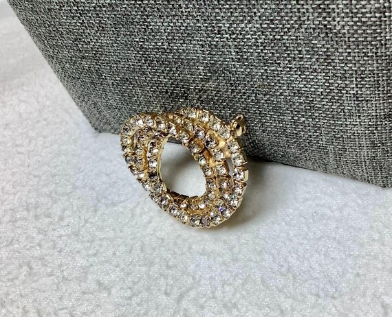 Vintage Rhinestone Interlocking Circle Pin Brooch… - image 2