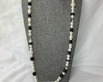 Vintage Black White Bead Necklace Joan’s Collectable Signed Designer Jewelry Mixed Size Multi Beads Faux Pearl Clear Plastic String Strung