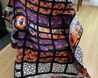 Halloween Quilt Cotton Quilted Blanket Handmade Completed Quilt Purple Orange Black Cat Ghost Spider Witch Haunted House Holiday Decor