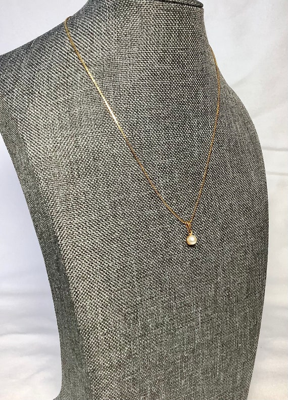 Vintage Faux Pearl Gold Tone Pendant Necklace Jew… - image 3