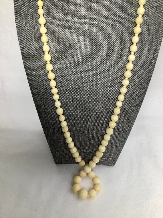 Vintage French Ivory-Colored Bead Necklace Jewelr… - image 5