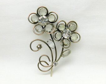 Vintage Silver White Flower Bouquet Brooch Pin Jewelry Cut Frosted Petals Clear Center Floral Silver Tone Wedding Bride Anniversary Gift