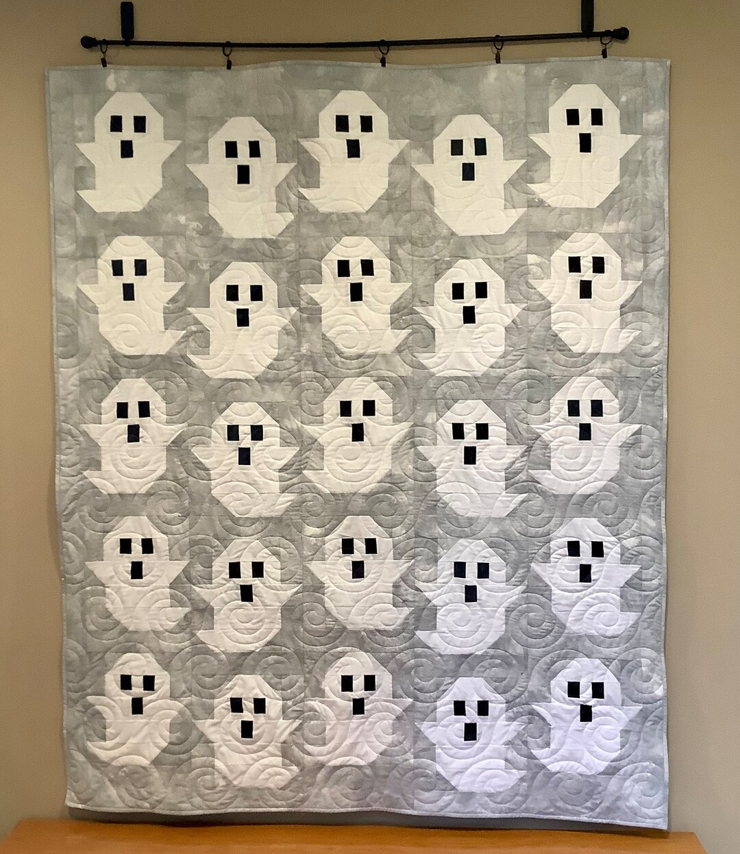Boo-tiful Ghosts Quilted Blanket NCU0TH1551