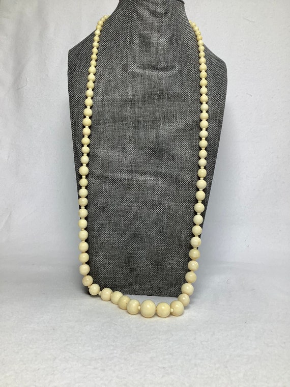 Vintage French Ivory-Colored Bead Necklace Jewelr… - image 6