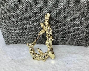 Vintage Letter J Bamboo Initial Brooch Pin Sarah Coventry Signed Designer Jewelry Gold Tone Alphabet Branch Vine Leaves Elegant Glamour