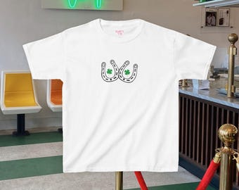 St Patricks Day Baby Tee, St Patty's Day Shirt, Lucky 7 Shirt, Y2K Baby Tee, Lucky Shirt, 90s Baby Tee, Coquette Shirt, Irish Crop Top Shirt