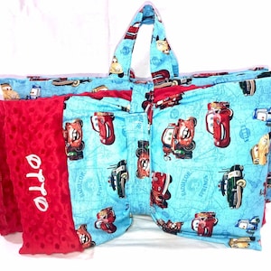 Race Adventures: Cars Print Kindermat Cover Set for Daycare Nap Time – Transform Rest into Exciting Journeys with Comfort and Playful Style