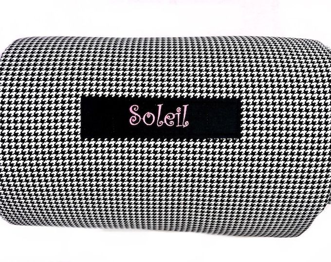 Elegant Essentials: All-in-One Black and White Houndstooth Nap Mat with Personalized Embroidery for Daycare and Travel Bliss
